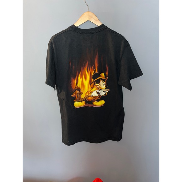 Vintage Disney Magic Kingdom Mickey Mouse Firefighter Graphic T Shirt - Picture 1 of 5